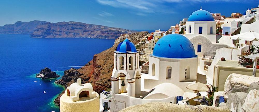 greece-santorini_view_of_caldera_with_domes_header